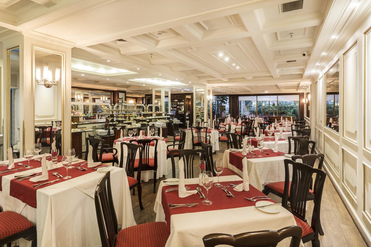 Hotel Park Plaza Santiago del Cile